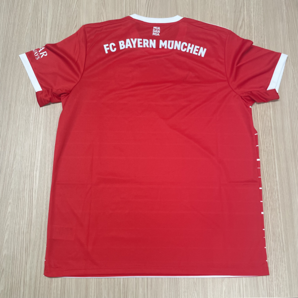 Bayern Home Kit (XL) - Image 2